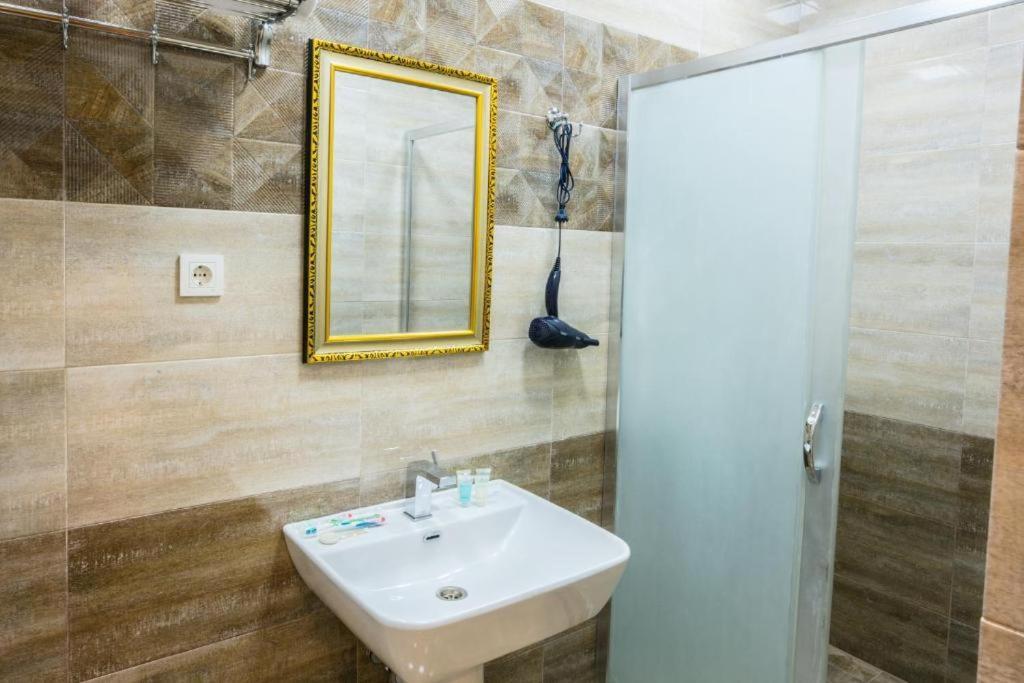 Prestige Boutique Hotel Баку Экстерьер фото